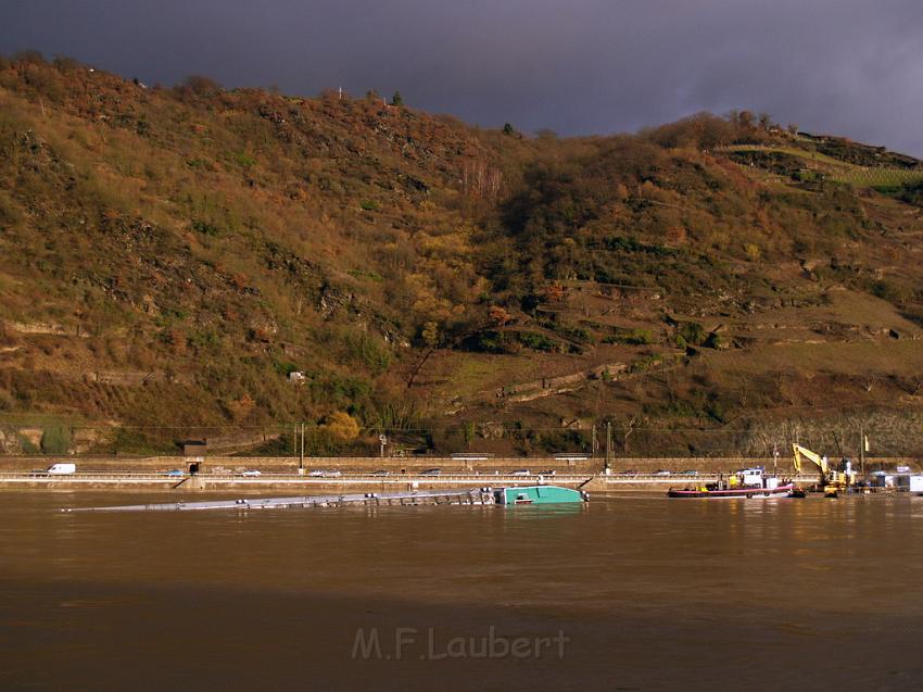 Schiff gesunken St Goarhausen Loreley P278.jpg